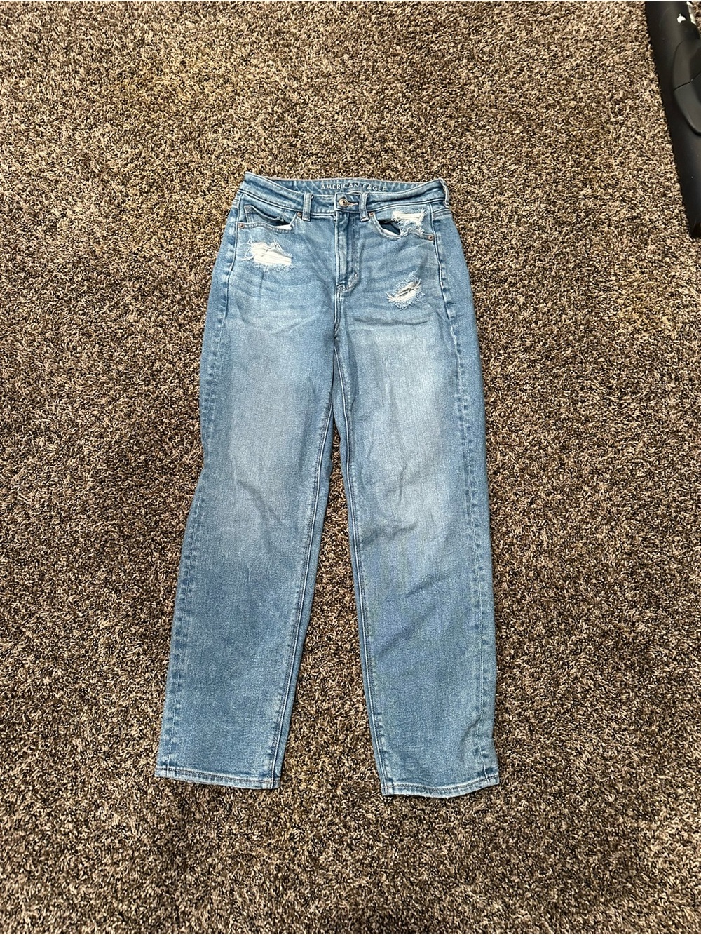 American Eagle Outfitters Light Blue Distressed High-Rise Jeans